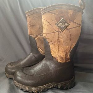 Youth size 1 Muck boots